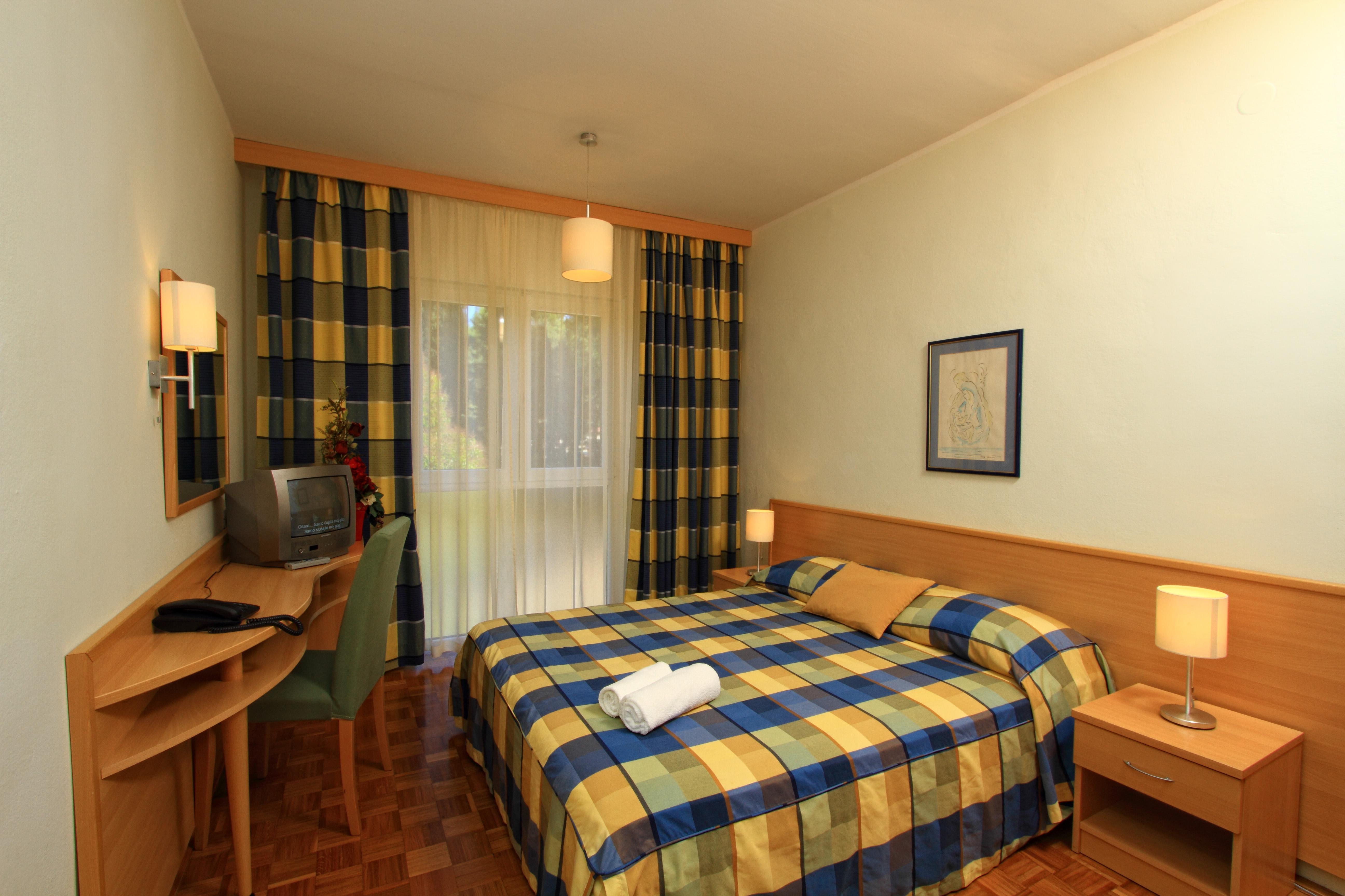 Aminess Vival Casa Velaris Hotel Supetar Exterior photo