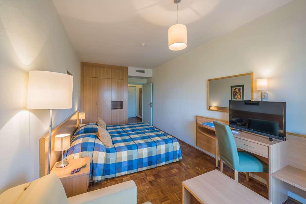 Aminess Vival Casa Velaris Hotel Supetar Room photo