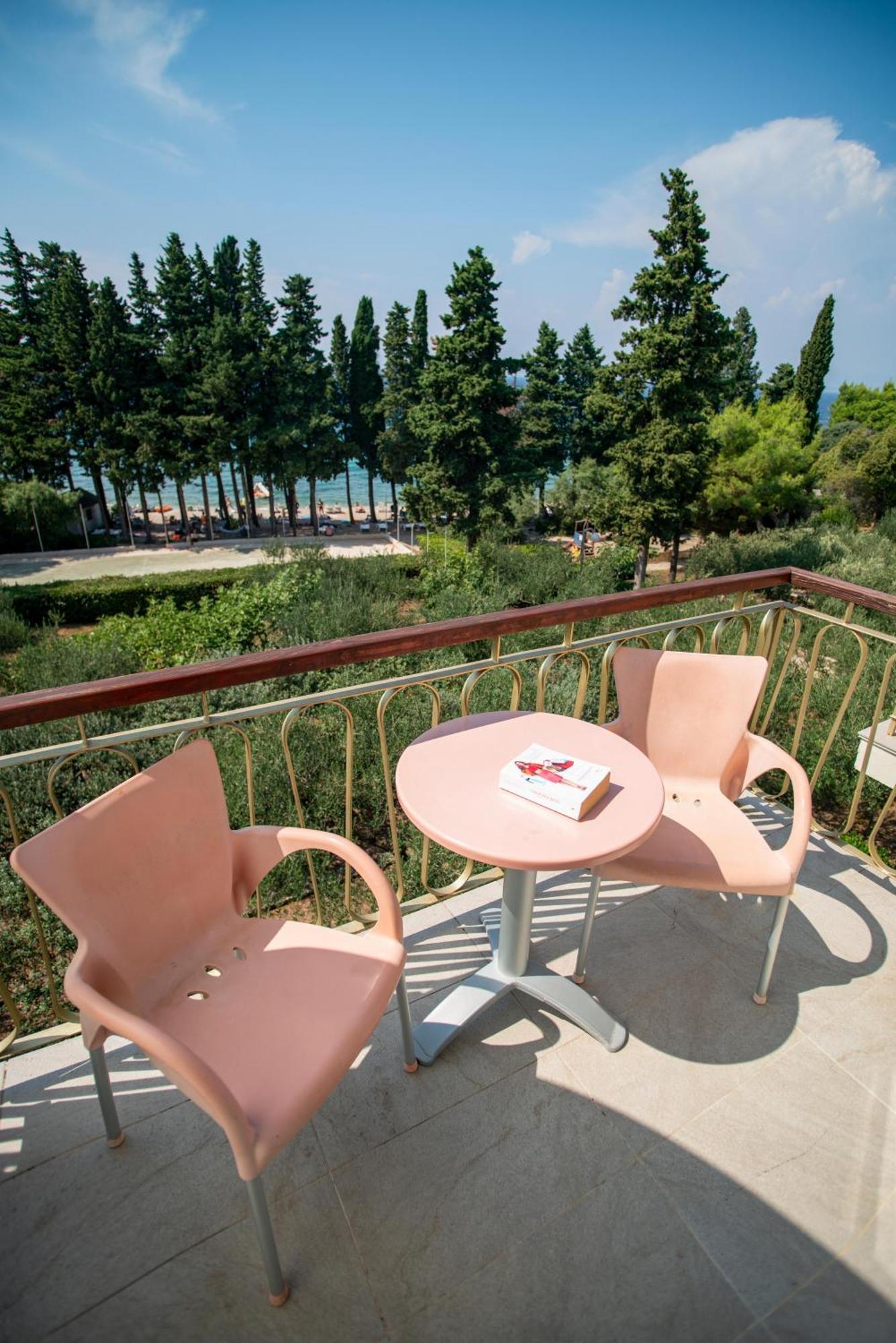 Aminess Vival Casa Velaris Hotel Supetar Exterior photo